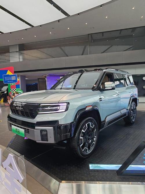 东莞322比亚迪方程豹硬派越野的爆款，英菲尼迪35周年与你共成长